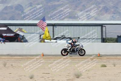 media/Oct-05-2025-CVMA (Sun) [[beeef4f201]]/Race 10-Formula Lightweight Twins Shootout/